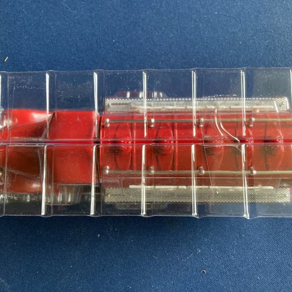 Authentic Texaco 1939 Studebaker Tanker Bank - Picture 4 of 8